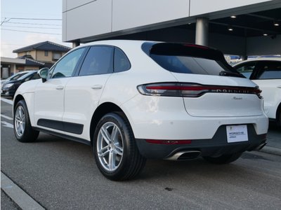 PORSCHE MACAN - 3