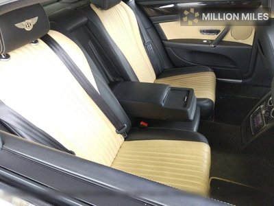 BENTLEY FLYING SPUR - 6