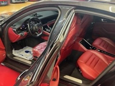 PORSCHE PANAMERA - 3