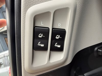 2023 Toyota LAND CRUISER PRADO 缩略图 20