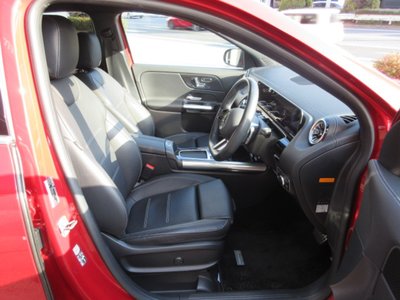 MERCEDES-BENZ GLA - 7