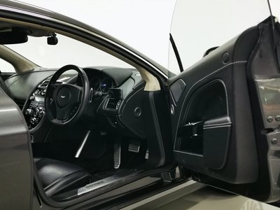 ASTON MARTIN RAPIDE - 6