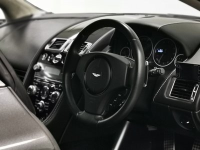 ASTON MARTIN RAPIDE - 8