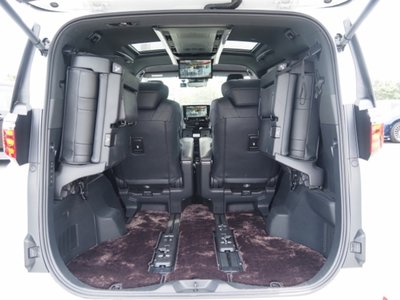 2023 Toyota ALPHARD — миниатюра 35