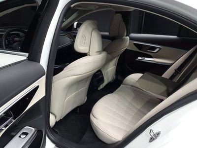2025 Mercedes-BENZ E-CLASS — миниатюра 12