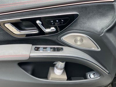 MERCEDES-BENZ EQS - 5