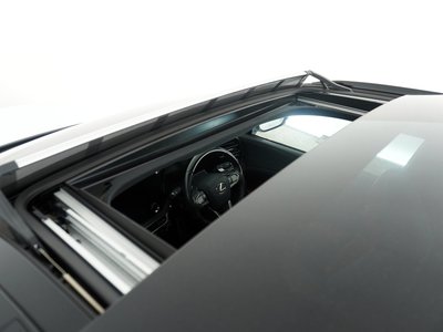 صورة مصغرة 36 لـ 2023 Lexus RX
