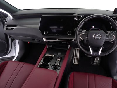 صورة مصغرة 17 لـ 2023 Lexus RX