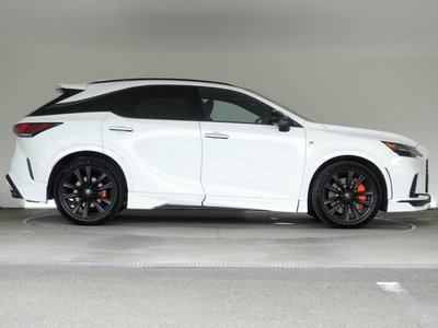 صورة 7 لـ 2023 Lexus RX
