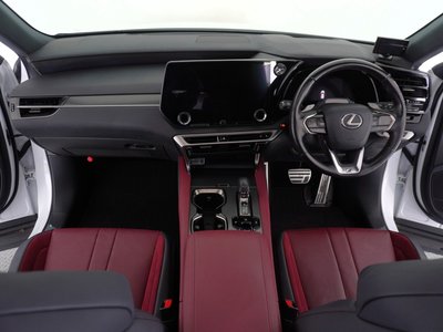 صورة مصغرة 16 لـ 2023 Lexus RX