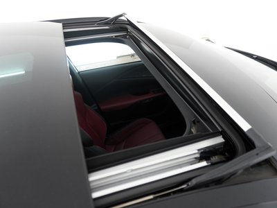 صورة مصغرة 35 لـ 2023 Lexus RX