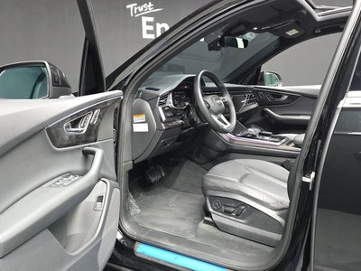 AUDI Q7 - 10