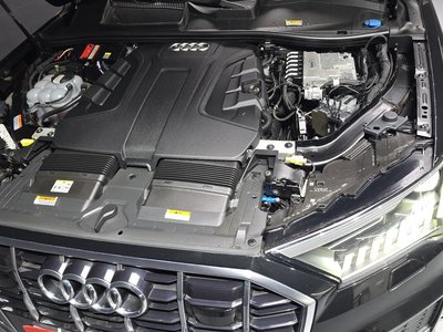 AUDI Q7 - 7