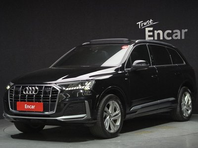 AUDI Q7 - 1