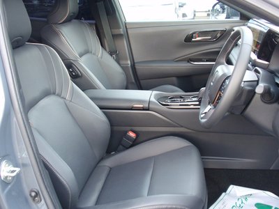 TOYOTA CROWN SPORT - 9