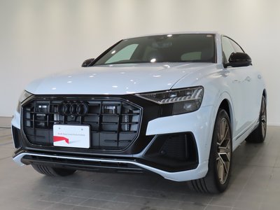 AUDI Q8 - 6
