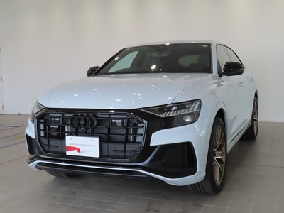 AUDI Q8 - 2