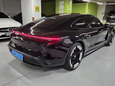 صورة 4 لـ 2025 Porsche TAYCAN
