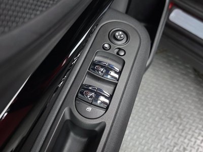 2023 MINI COOPER CLUBMAN 缩略图 17