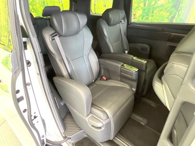 TOYOTA ALPHARD - 9
