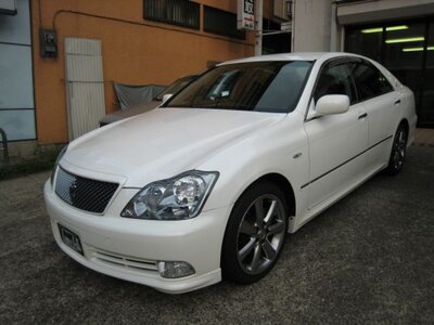 TOYOTA CROWN ATHLETE