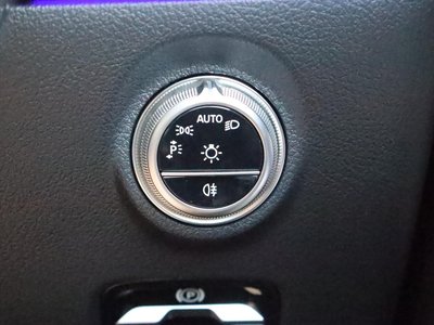 صورة مصغرة 24 لـ 2025 Mercedes-BENZ C-CLASS