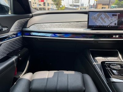 2023 BMW 7 SERIES photo 5