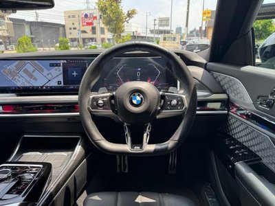 2023 BMW 7 SERIES photo 4