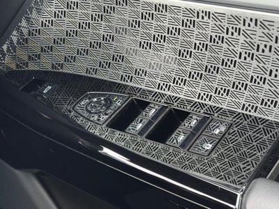 2023 BMW 7 SERIES photo 9