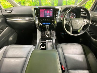 TOYOTA ALPHARD - 2