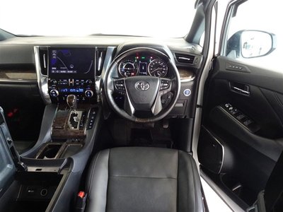 TOYOTA ALPHARD - 5