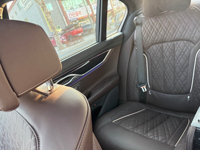 BMW 7 SERIES - 5
