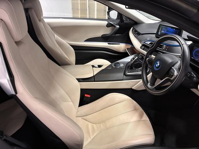 2015 BMW I8 — фото 8