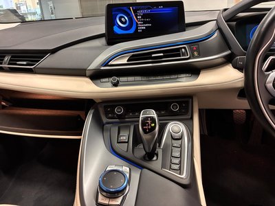 2015 BMW I8 — миниатюра 11