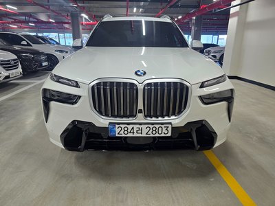 BMW X7 - 1