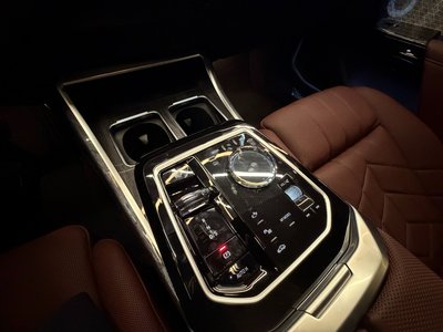 2025 BMW 7 SERIES — миниатюра 16