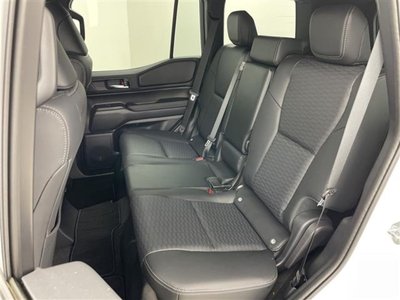 صورة مصغرة 30 لـ 2024 Toyota LAND CRUISER 250