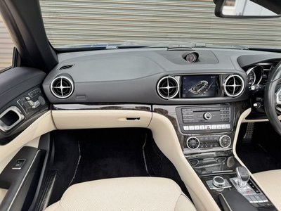 MERCEDES-BENZ SL - 7