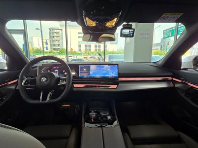 2026 BMW 5 SERIES photo 5