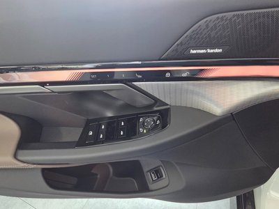 2026 BMW 5 SERIES thumbnail 12