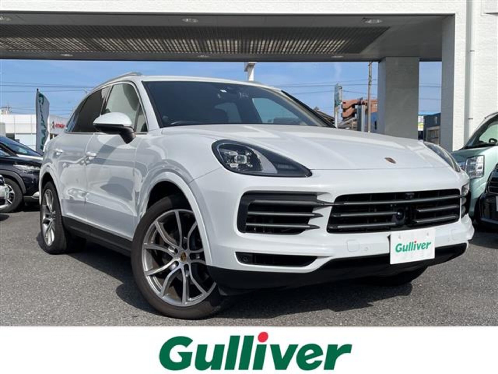 PORSCHE CAYENNE - View 1