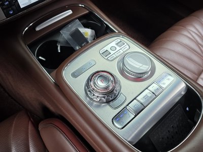 صورة 9 لـ 2022 Genesis G90 (RS4)