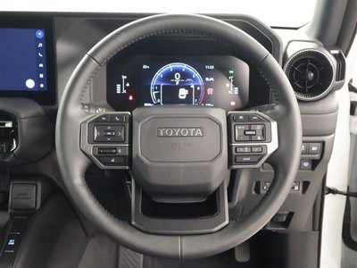 صورة 6 لـ 2025 Toyota LAND CRUISER 250