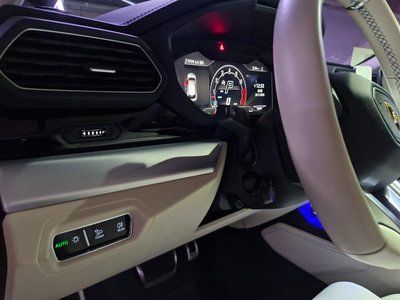 صورة مصغرة 13 لـ 2024 Lamborghini URUS