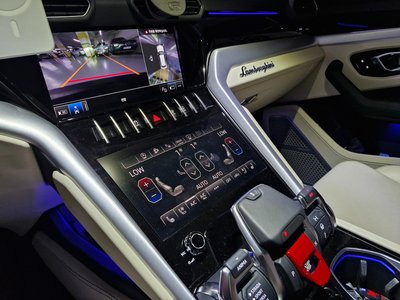 صورة مصغرة 12 لـ 2024 Lamborghini URUS