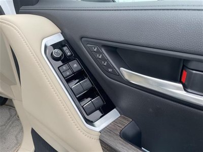 2023 Toyota LAND CRUISER 300 — миниатюра 14