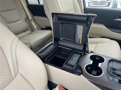 2023 Toyota LAND CRUISER 300 — миниатюра 17