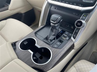 2023 Toyota LAND CRUISER 300 — миниатюра 12