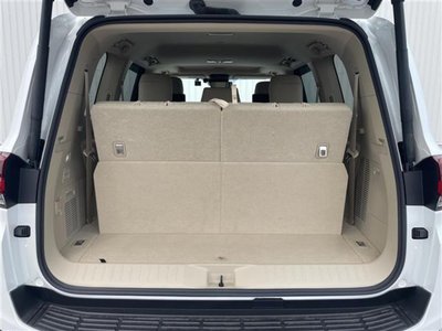 2023 Toyota LAND CRUISER 300 — миниатюра 27