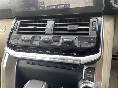 2023 Toyota LAND CRUISER 300 — миниатюра 13
